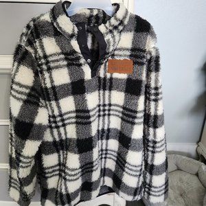 Sherpa pullover size L